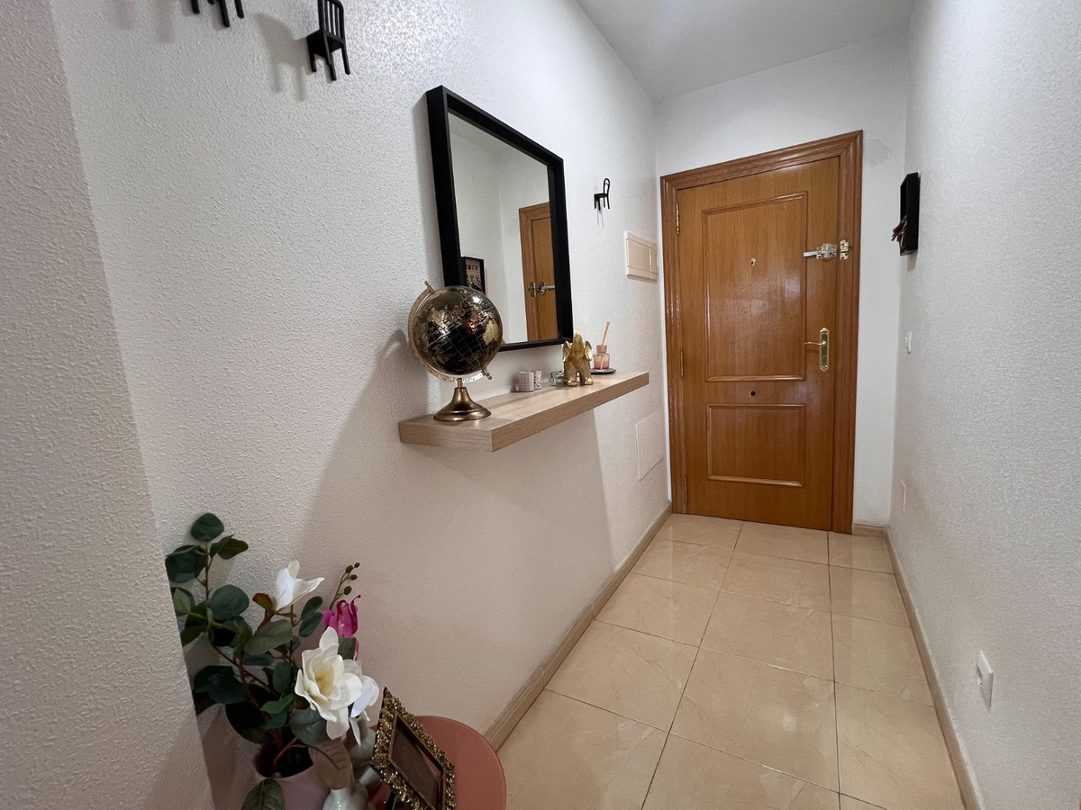 Se vende Apartamento Planta Media de 2 dormitorios en Costa Blanca, Alicante, España