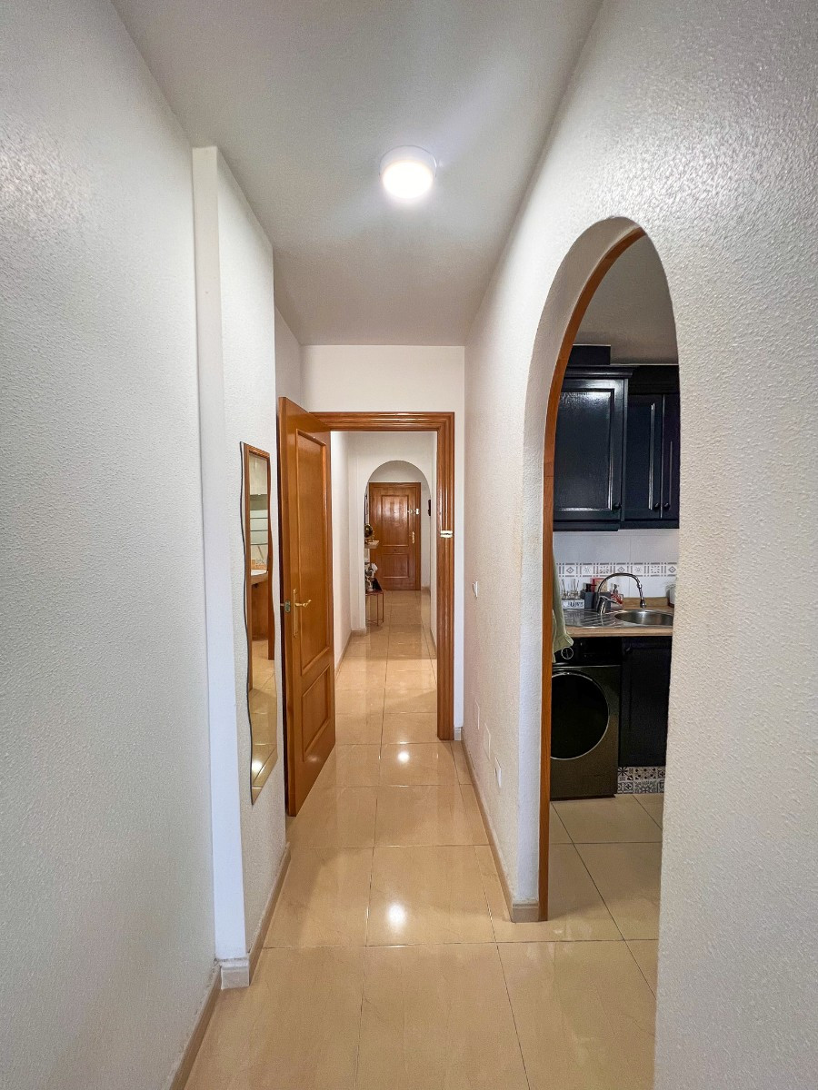 Se vende Apartamento Planta Media de 2 dormitorios en Costa Blanca, Alicante, España