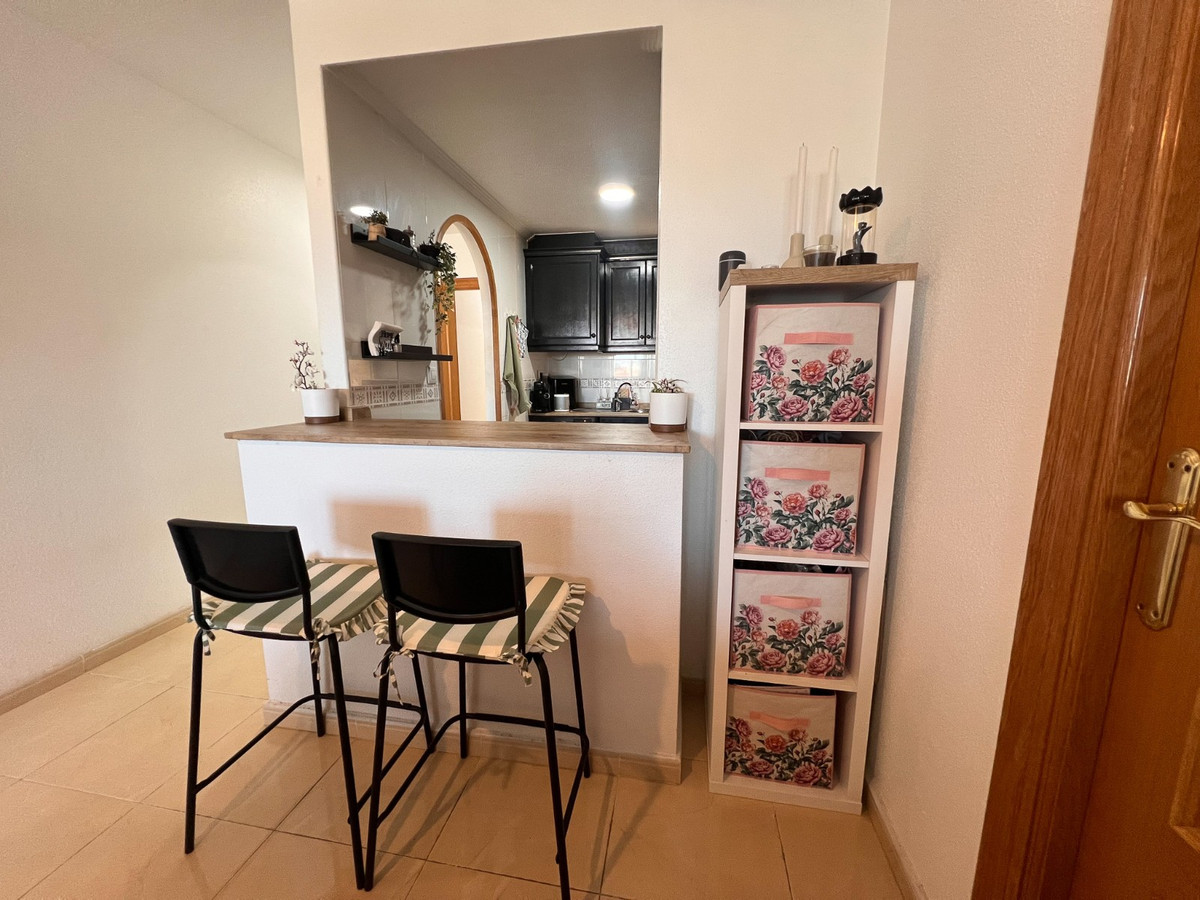 Se vende Apartamento Planta Media de 2 dormitorios en Costa Blanca, Alicante, España