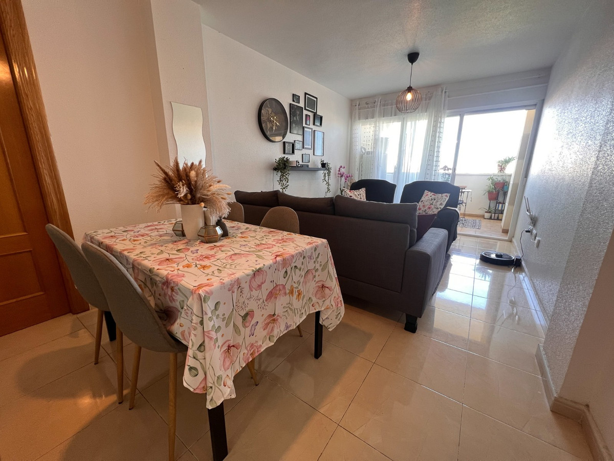 Se vende Apartamento Planta Media de 2 dormitorios en Costa Blanca, Alicante, España