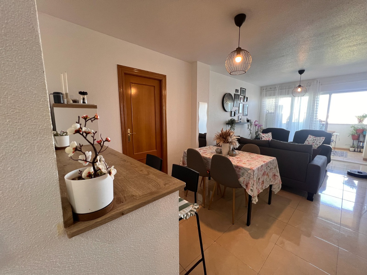 Se vende Apartamento Planta Media de 2 dormitorios en Costa Blanca, Alicante, España