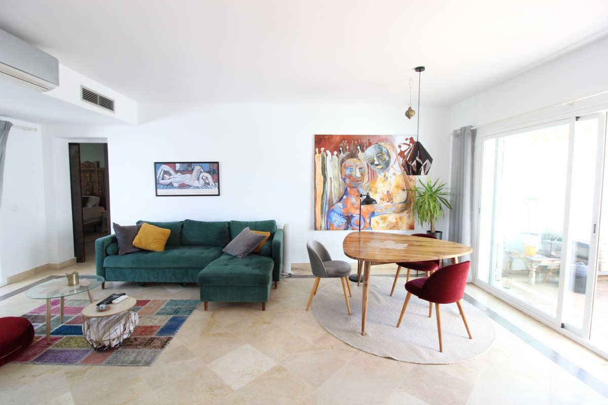 2 Bed Apartment for sale in El Presidente Costa Del Sol, Málaga, Spain