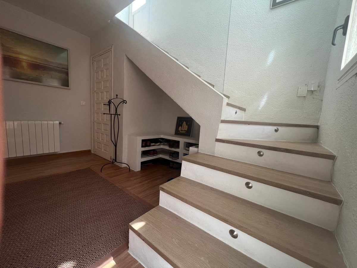 Se vende Villa - Chalet de 5 dormitorios en Costa Blanca, Alicante, España