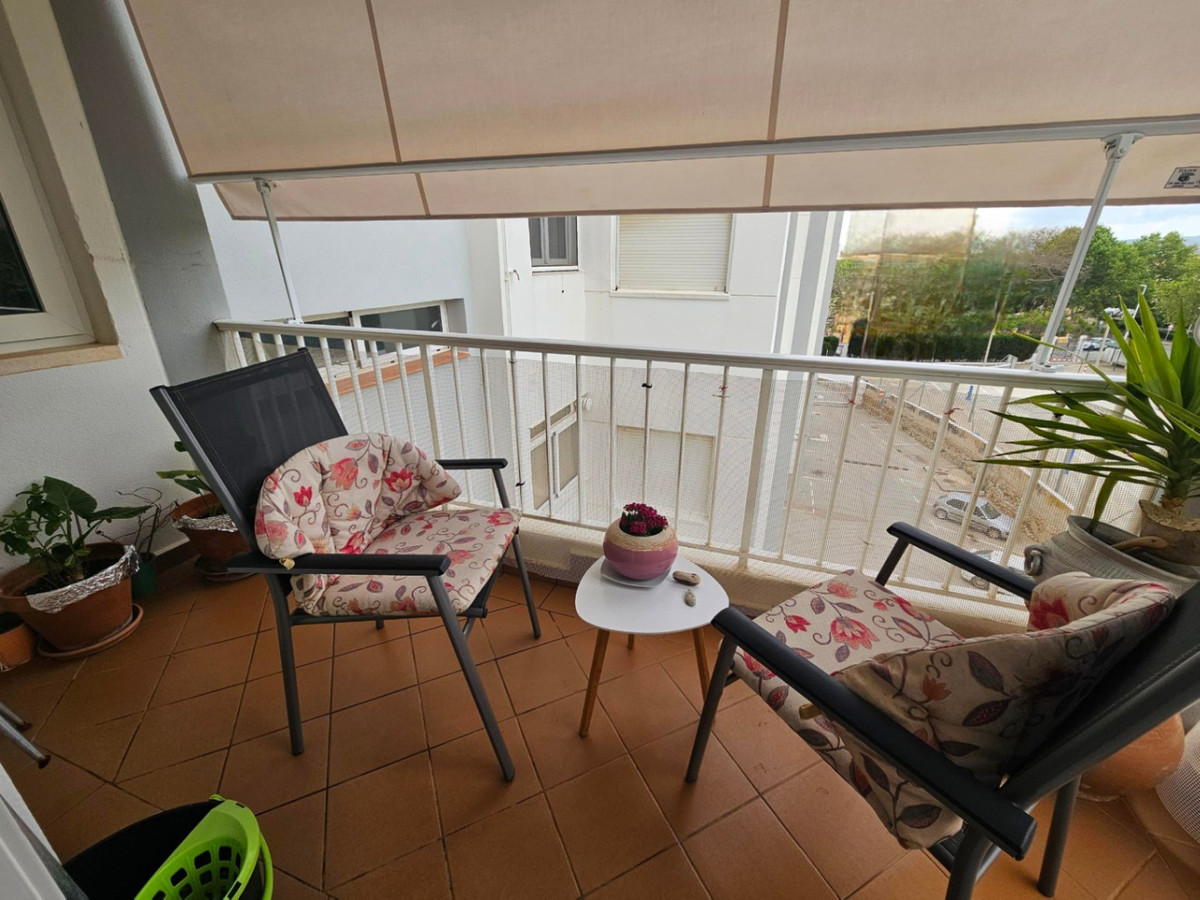 Se vende Apartamento Planta Media de 2 dormitorios en Costa Blanca, Alicante, España