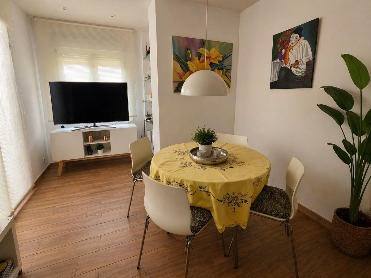 Se vende Apartamento Planta Media de 2 dormitorios en Costa Blanca, Alicante, España