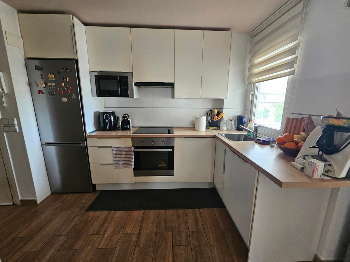 Se vende Apartamento Planta Media de 2 dormitorios en Costa Blanca, Alicante, España