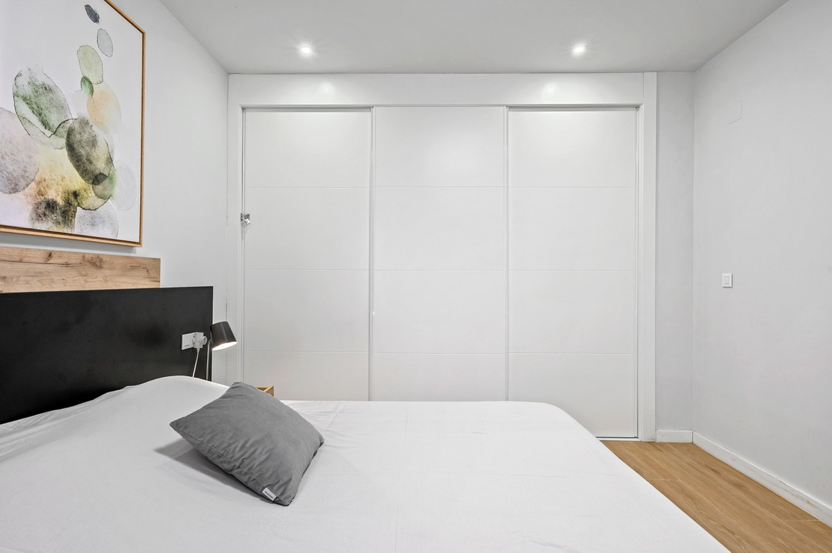 2 Bed Apartment for sale in Villamartin Costa Blanca, Alicante, Spain