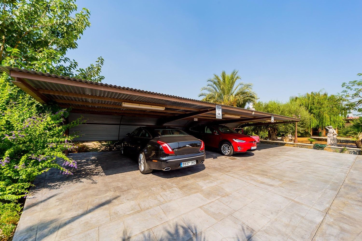 5 Bed Townhouse for sale in Almoradi Costa Blanca, Alicante, Spain