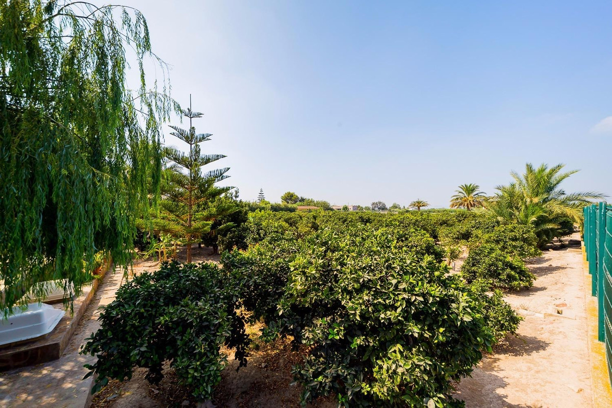 5 Bed Townhouse for sale in Almoradi Costa Blanca, Alicante, Spain