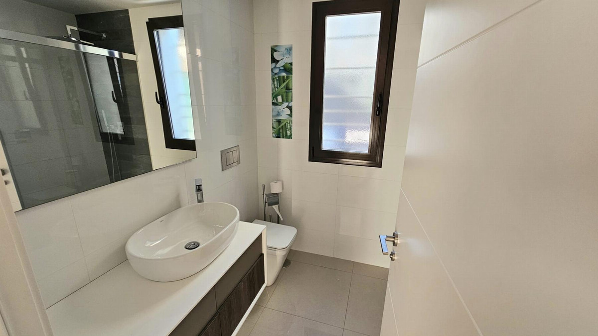 Se vende Villa - Chalet de 2 dormitorios en Costa Blanca, Alicante, España