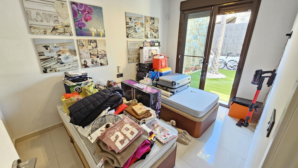 Se vende Villa - Chalet de 2 dormitorios en Costa Blanca, Alicante, España