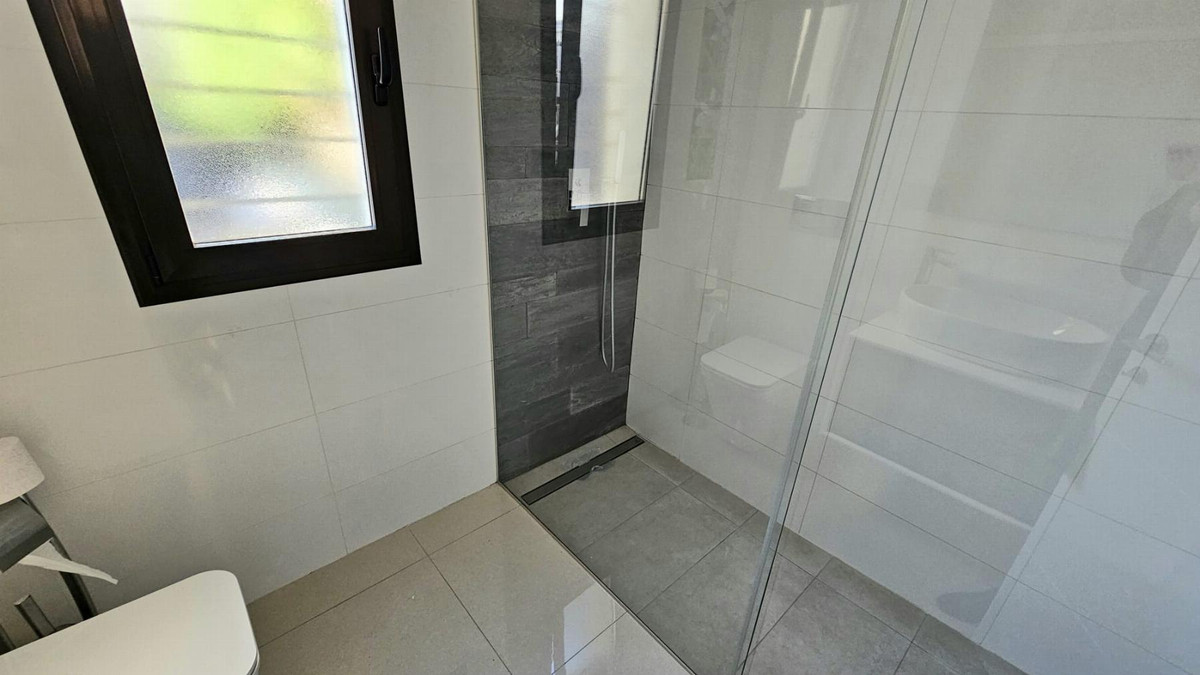 Se vende Villa - Chalet de 2 dormitorios en Costa Blanca, Alicante, España