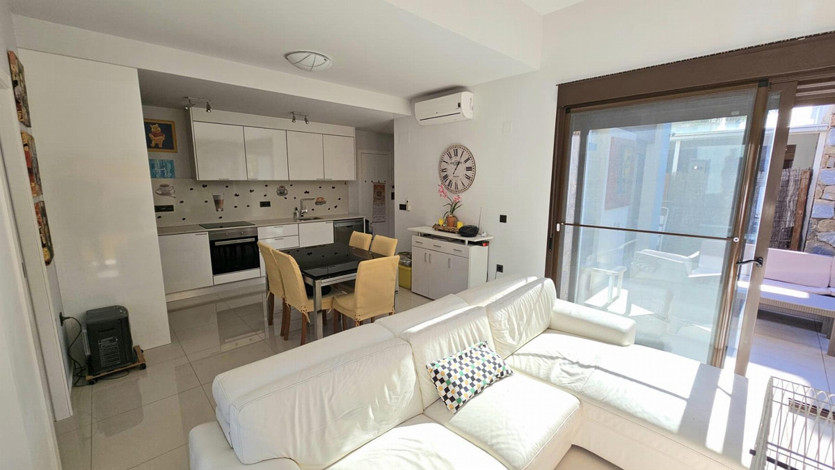 Se vende Villa - Chalet de 2 dormitorios en Costa Blanca, Alicante, España
