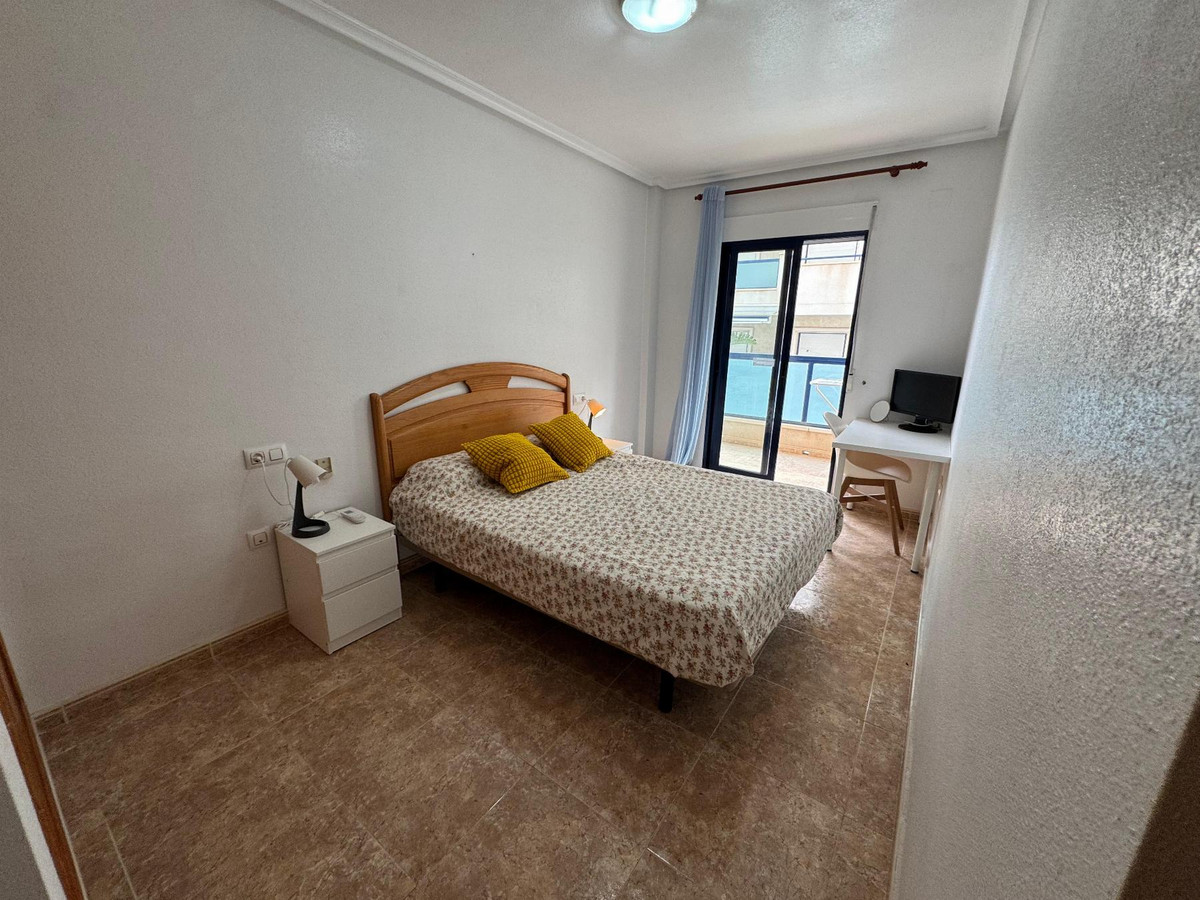 Se vende Apartamento Planta Media de 2 dormitorios en Costa Blanca, Alicante, España