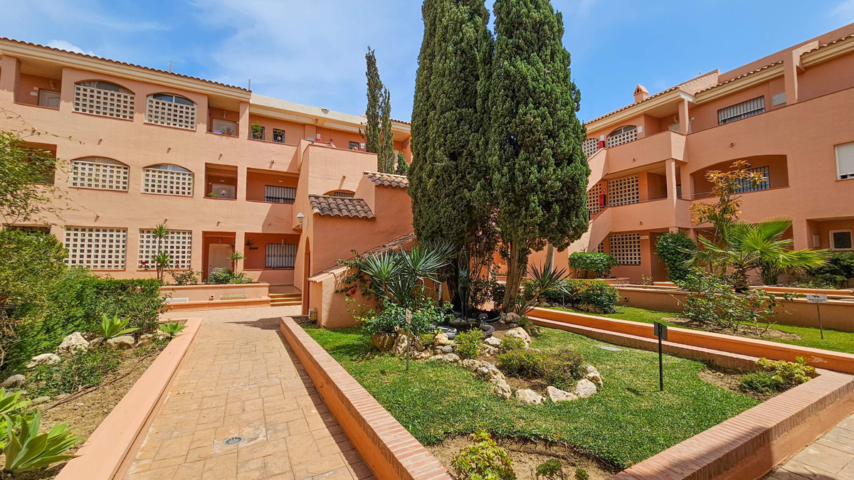 2 Bed Apartment for sale in Riviera Del Sol Costa Del Sol, Málaga, Spain