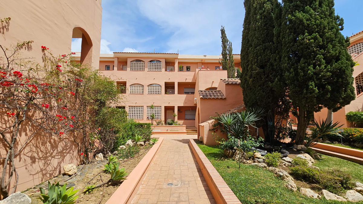 2 Bed Apartment for sale in Riviera Del Sol Costa Del Sol, Málaga, Spain