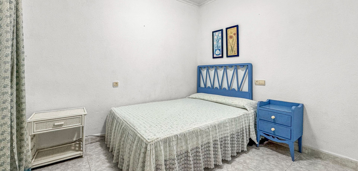 3 Bed Apartment for sale in Playa De Los Locos Costa Blanca, Alicante, Spain