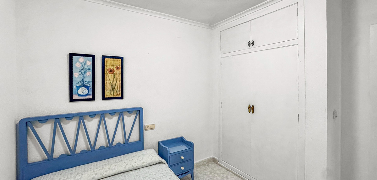 3 Bed Apartment for sale in Playa De Los Locos Costa Blanca, Alicante, Spain