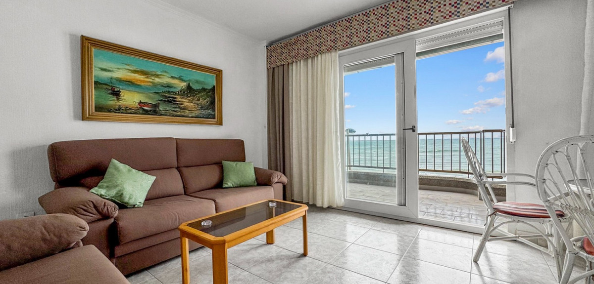 3 Bed Apartment for sale in Playa De Los Locos Costa Blanca, Alicante, Spain