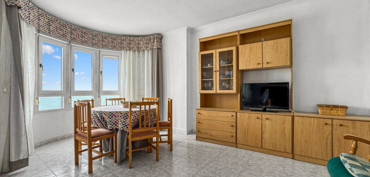 3 Bed Apartment for sale in Playa De Los Locos Costa Blanca, Alicante, Spain