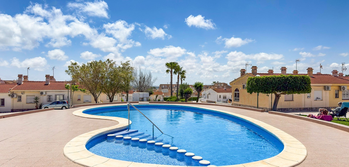 Se vende Adosada de 2 dormitorios en Costa Blanca, Alicante, España