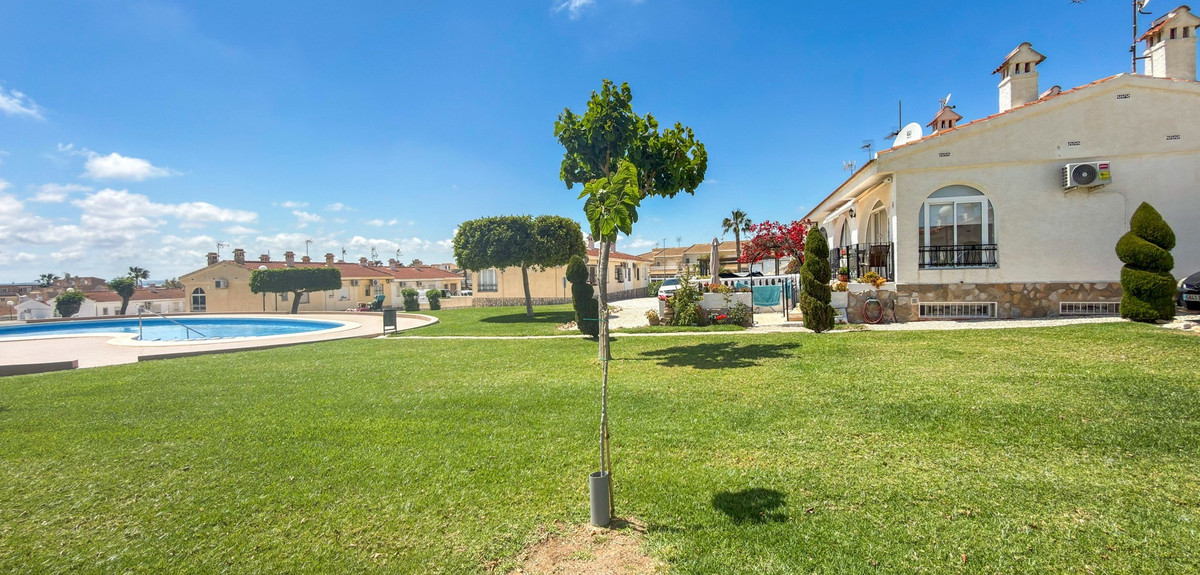 Se vende Adosada de 2 dormitorios en Costa Blanca, Alicante, España