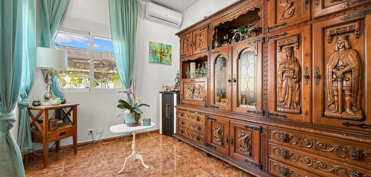 7 Bed Townhouse for sale in Ciudad Quesada Costa Blanca, Alicante, Spain