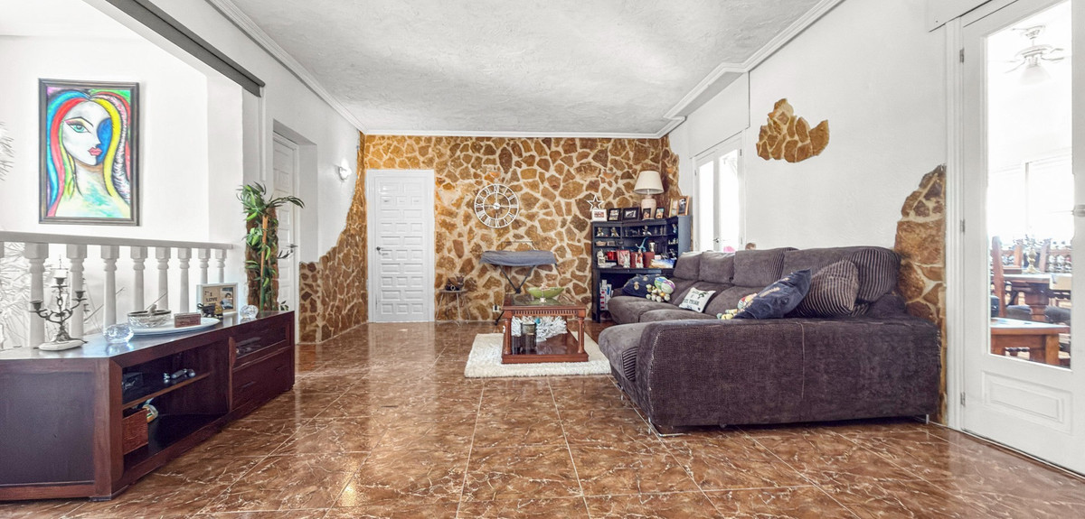 7 Bed Townhouse for sale in Ciudad Quesada Costa Blanca, Alicante, Spain