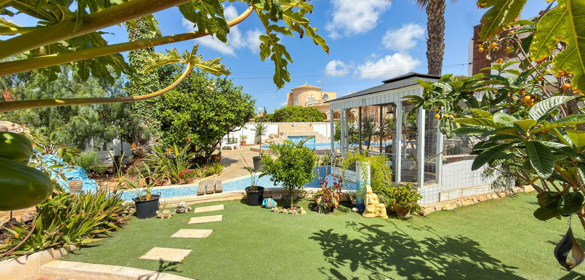 7 Bed Townhouse for sale in Ciudad Quesada Costa Blanca, Alicante, Spain