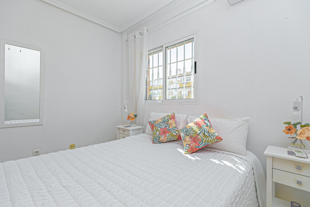 2 Bed Townhouse for sale in Pilar De La Horadada Costa Blanca, Alicante, Spain