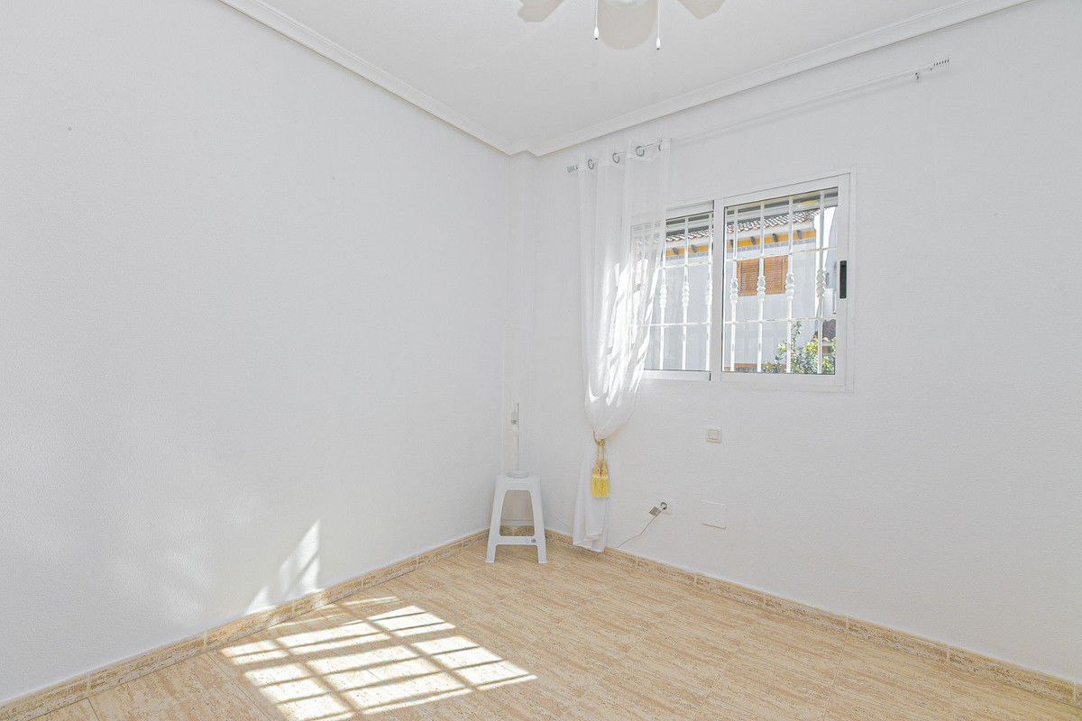 2 Bed Townhouse for sale in Pilar De La Horadada Costa Blanca, Alicante, Spain