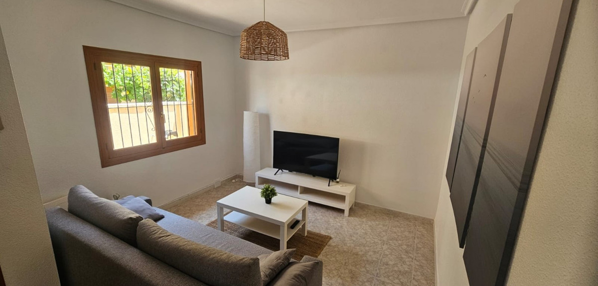 Se vende Apartamento Planta Baja de 2 dormitorios en Costa Blanca, Alicante, España