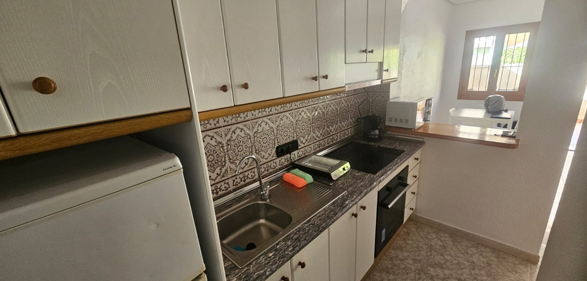 Se vende Apartamento Planta Baja de 2 dormitorios en Costa Blanca, Alicante, España