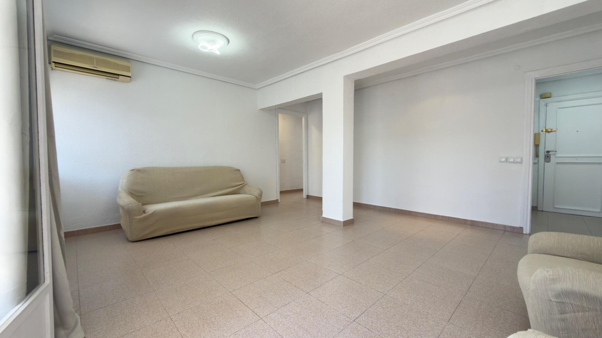 Se vende Apartamento Planta Media de 3 dormitorios en Costa Blanca, Alicante, España