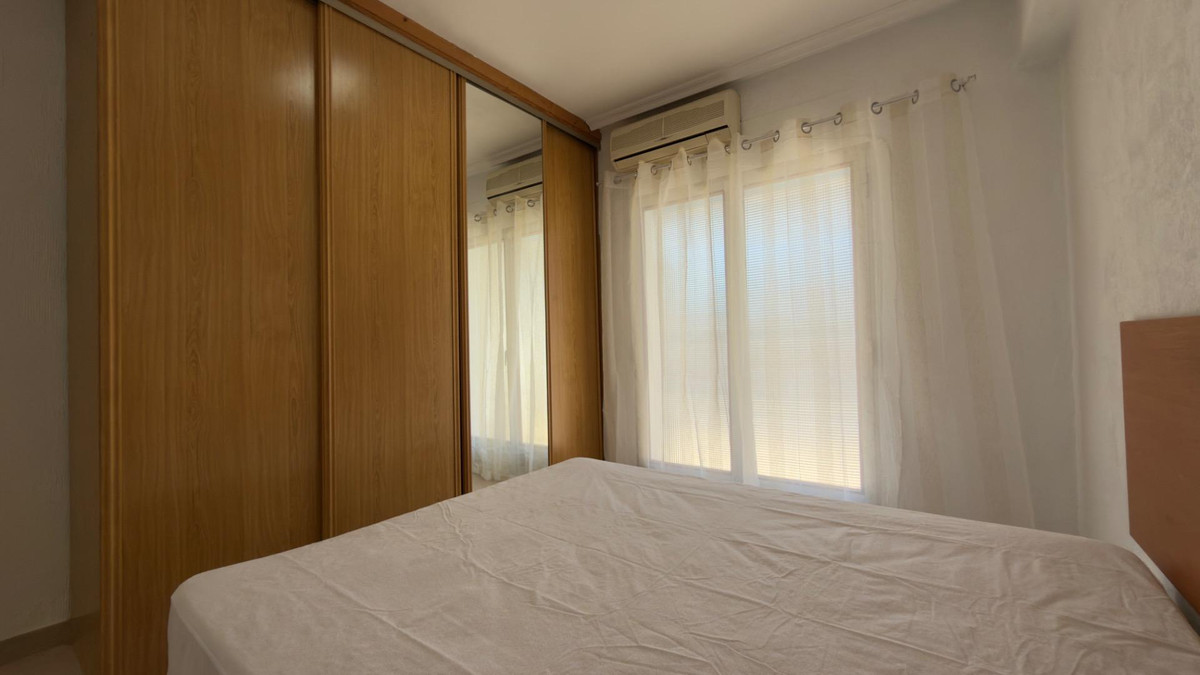 Se vende Apartamento Planta Media de 3 dormitorios en Costa Blanca, Alicante, España