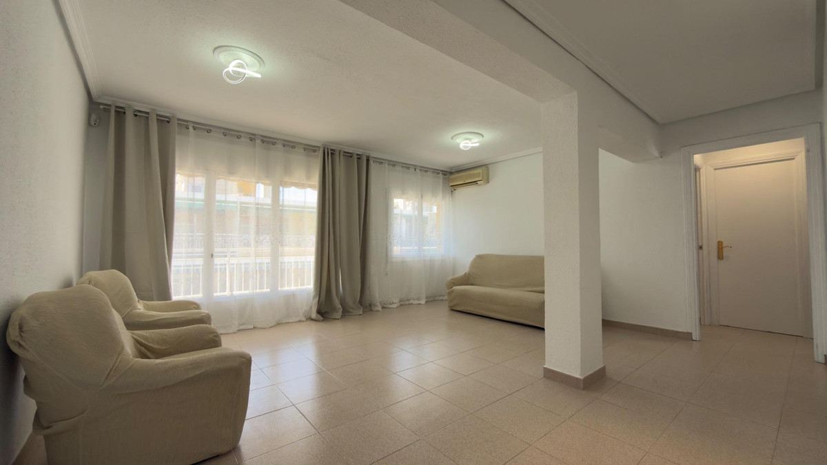 Se vende Apartamento Planta Media de 3 dormitorios en Costa Blanca, Alicante, España