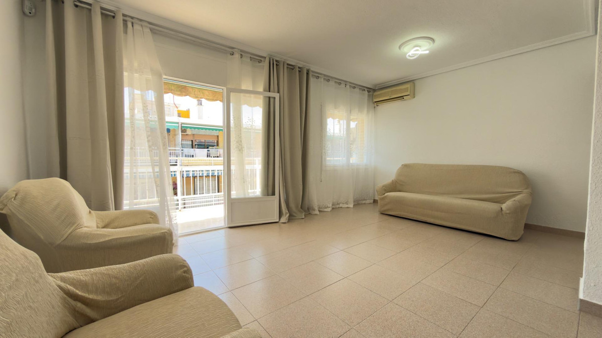 Se vende Apartamento Planta Media de 3 dormitorios en Costa Blanca, Alicante, España