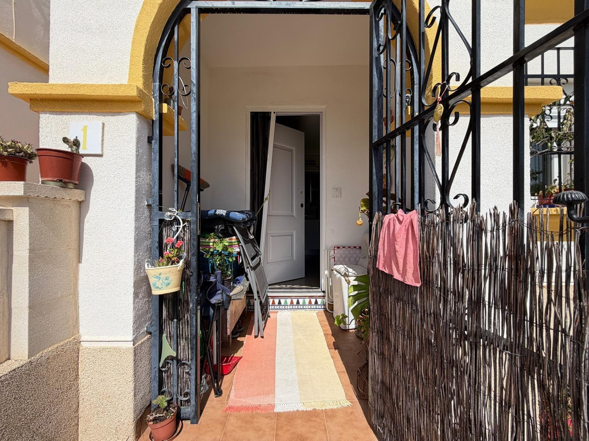 Se vende Apartamento Planta Media de 1 dormitorios en Costa Blanca, Alicante, España