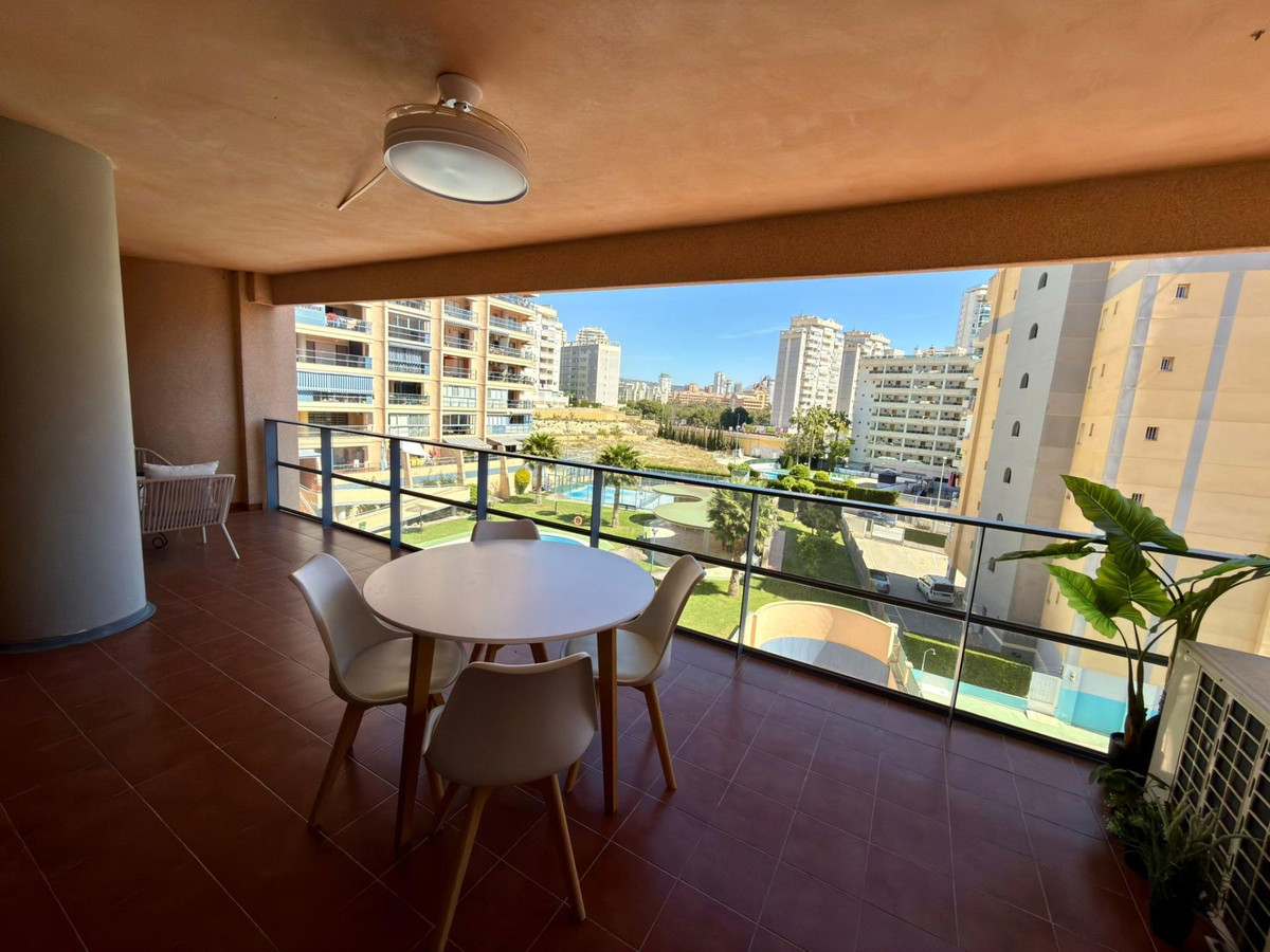 Se vende Apartamento Planta Media de 2 dormitorios en Costa Blanca, Alicante, España