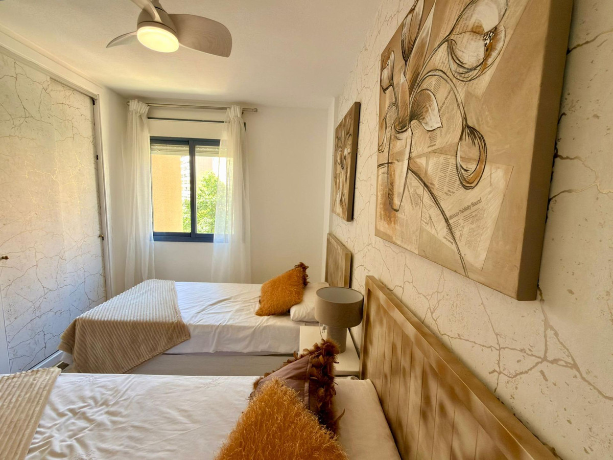 Se vende Apartamento Planta Media de 2 dormitorios en Costa Blanca, Alicante, España