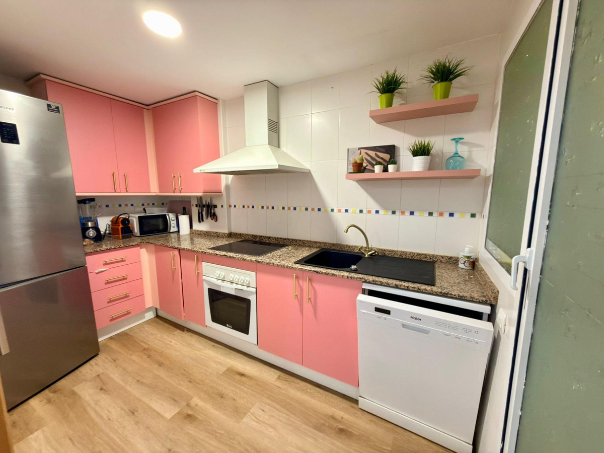 Se vende Apartamento Planta Media de 2 dormitorios en Costa Blanca, Alicante, España