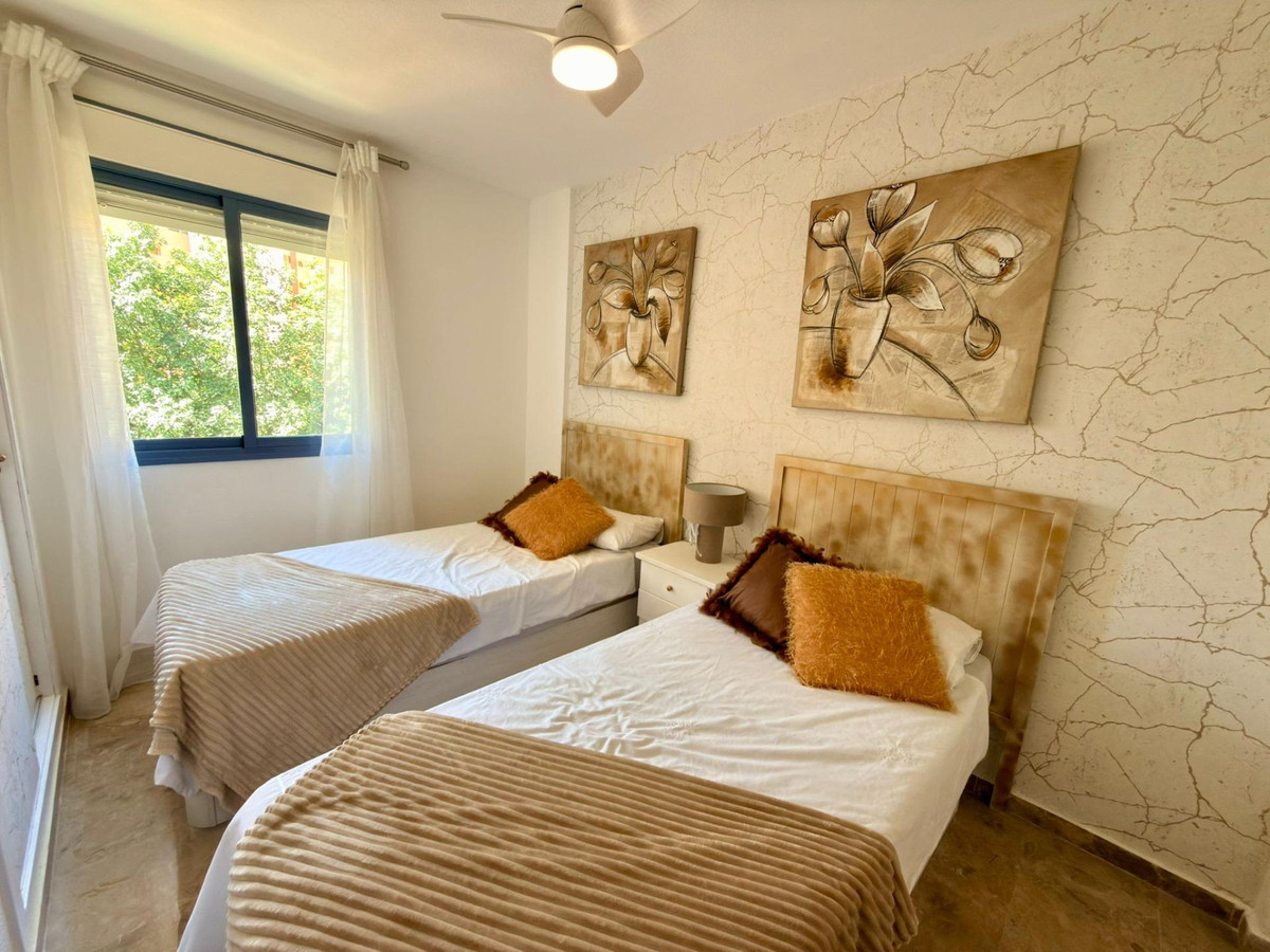 Se vende Apartamento Planta Media de 2 dormitorios en Costa Blanca, Alicante, España