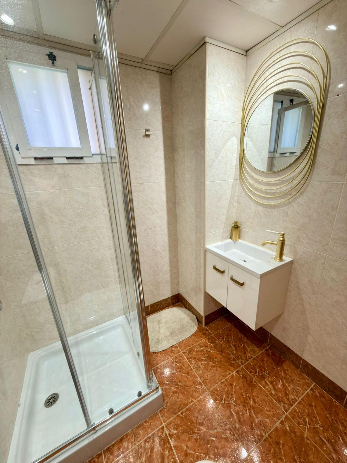 Se vende Apartamento Planta Media de 2 dormitorios en Costa Blanca, Alicante, España