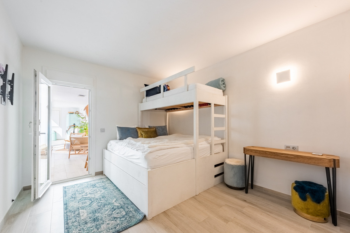 4 Bed Townhouse for sale in Istán Costa Del Sol, Málaga, Spain