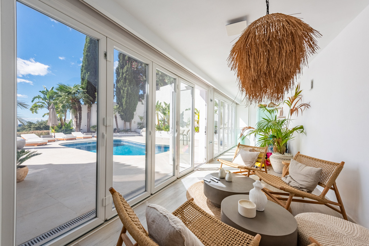 4 Bed Townhouse for sale in Istán Costa Del Sol, Málaga, Spain