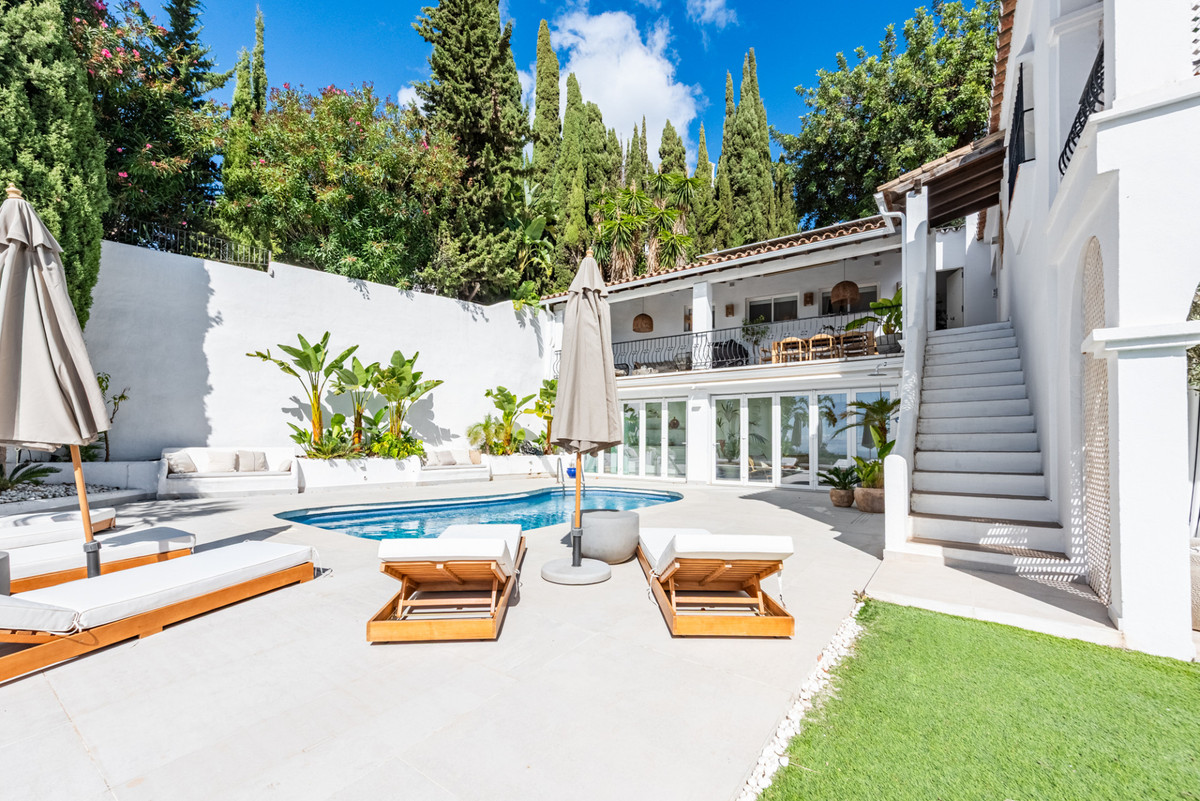 4 Bed Townhouse for sale in Istán Costa Del Sol, Málaga, Spain