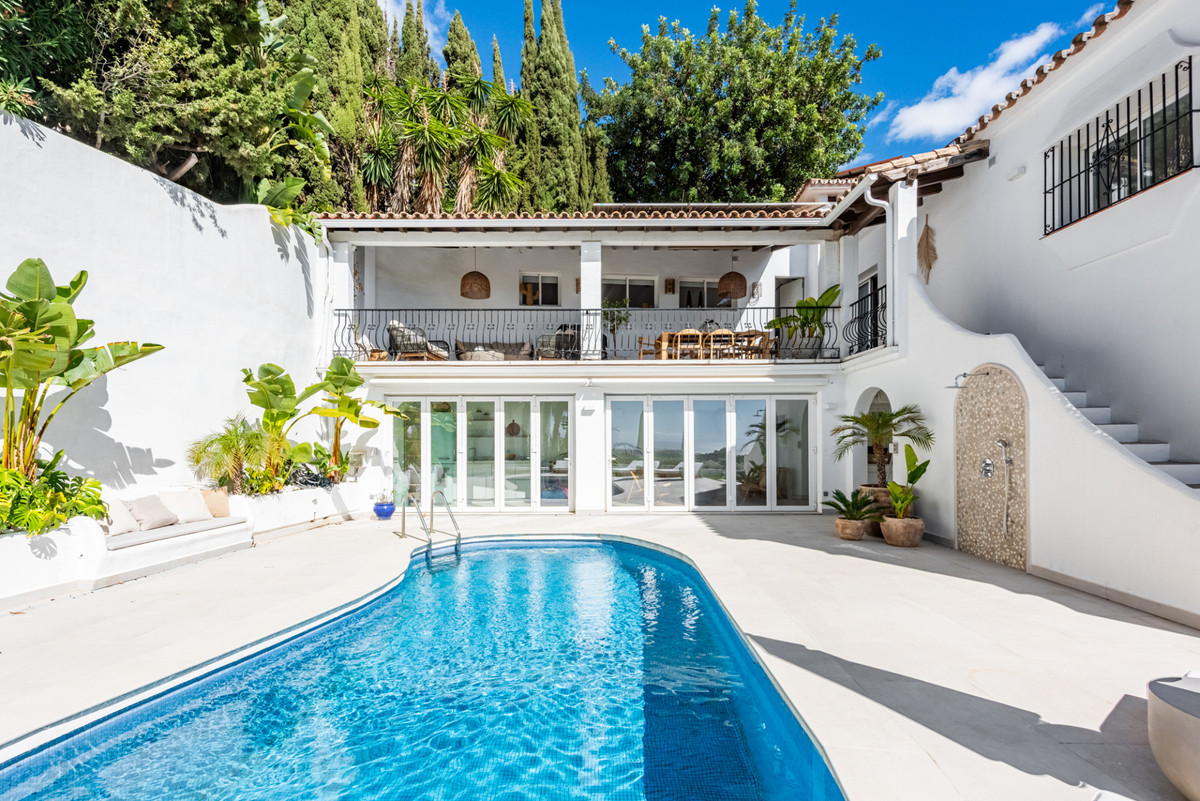 4 Bed Townhouse for sale in Istán Costa Del Sol, Málaga, Spain