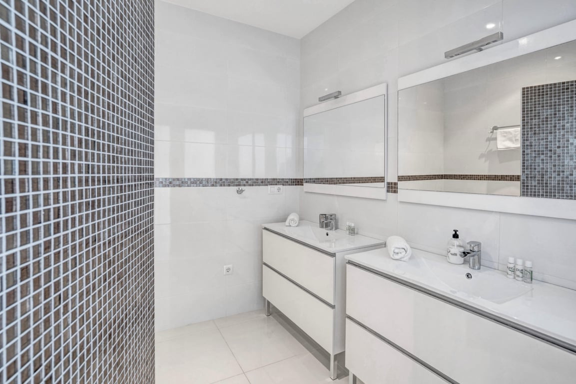 5 Bed Townhouse for sale in Javea Costa Blanca, Alicante, Spain