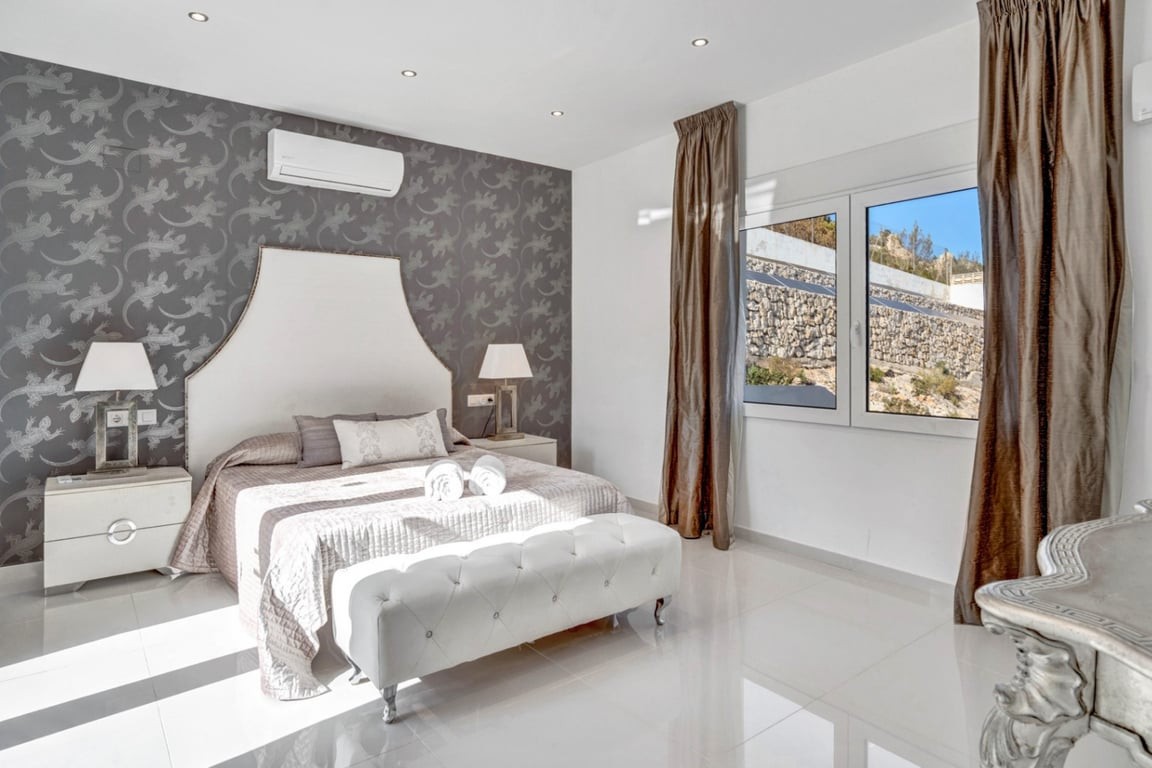 5 Bed Townhouse for sale in Javea Costa Blanca, Alicante, Spain