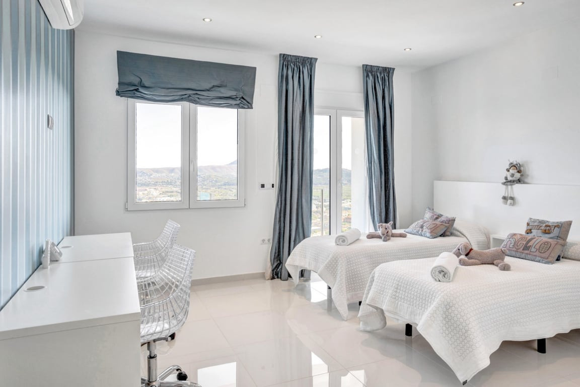 5 Bed Townhouse for sale in Javea Costa Blanca, Alicante, Spain